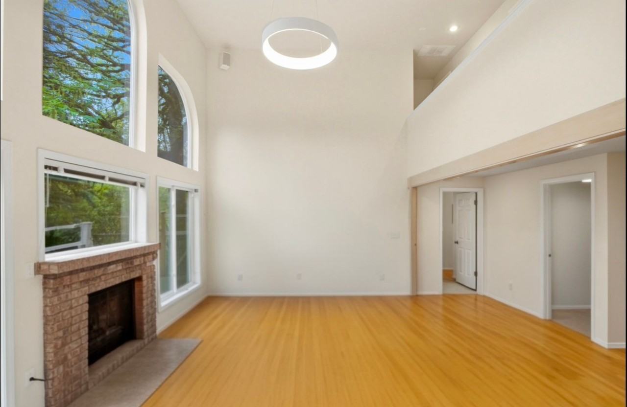 4017 251st Way Ne - Photo 3 of 15