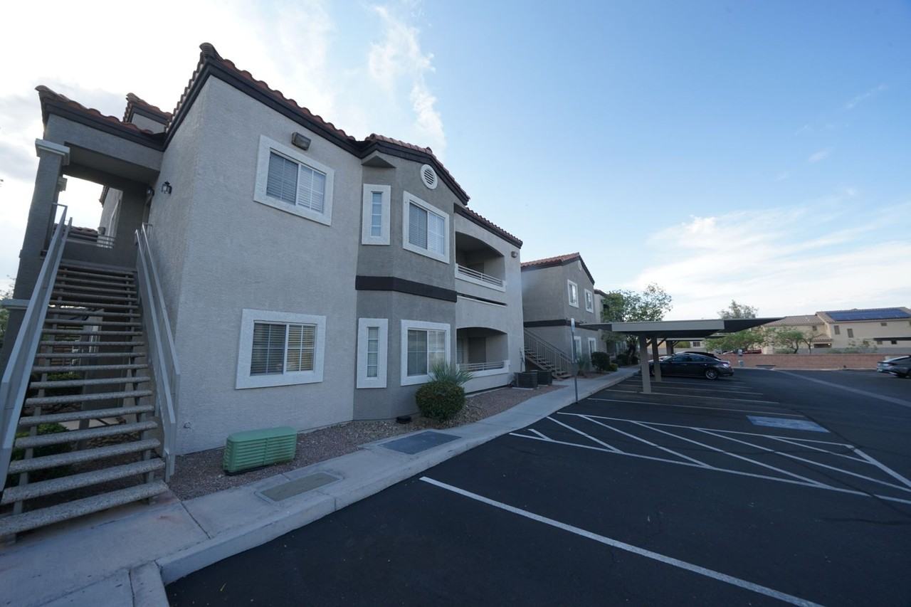 6160 Rumrill St #205