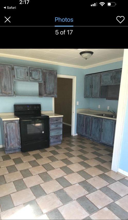 1200 S Lone Pine Ave - Photo 4 of 10