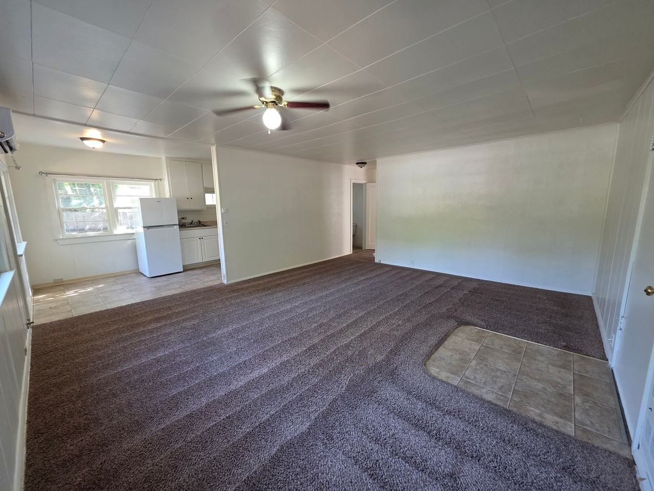 1044 Nw Conklin Ave - Photo 7 of 13