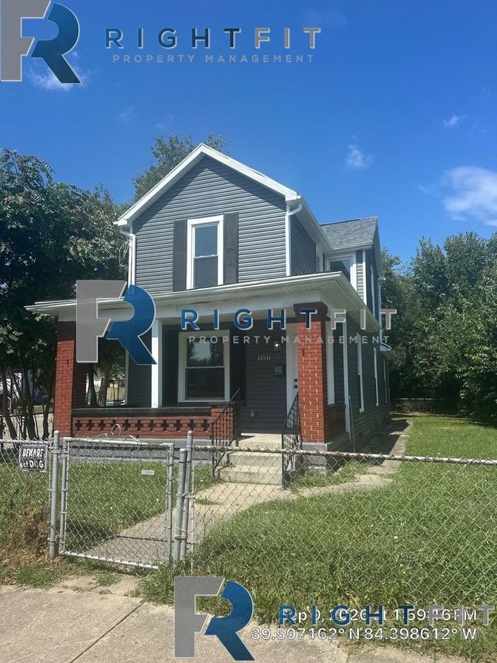 1507 Woodlawn Ave