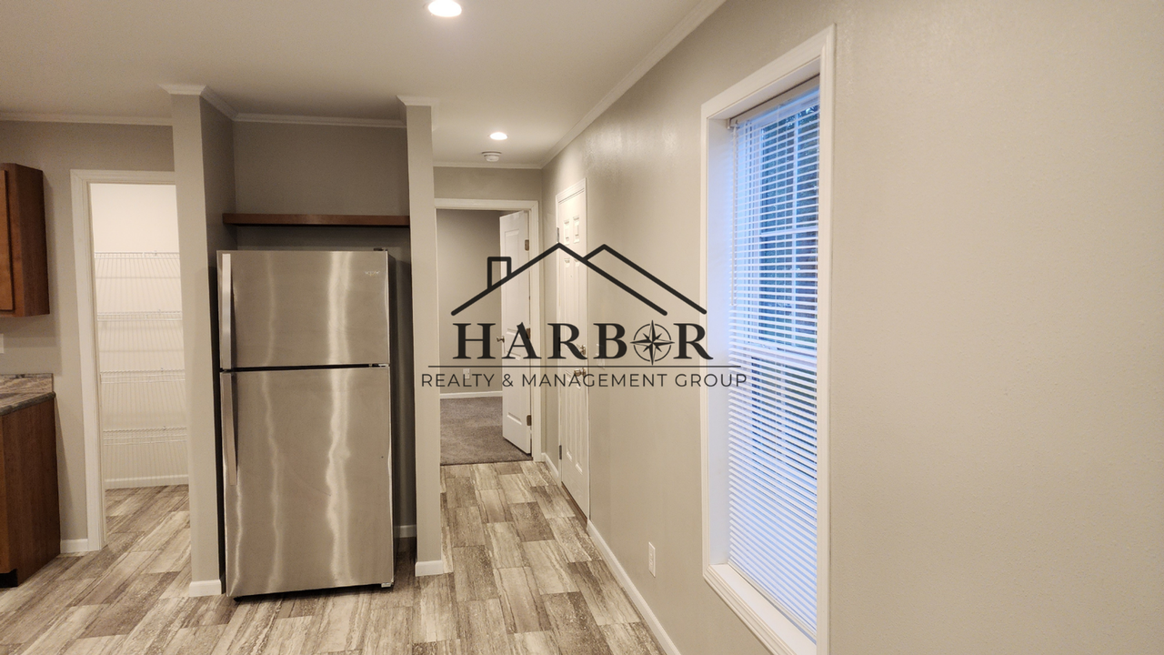 21 Andreasen Dr - Photo 2 of 20