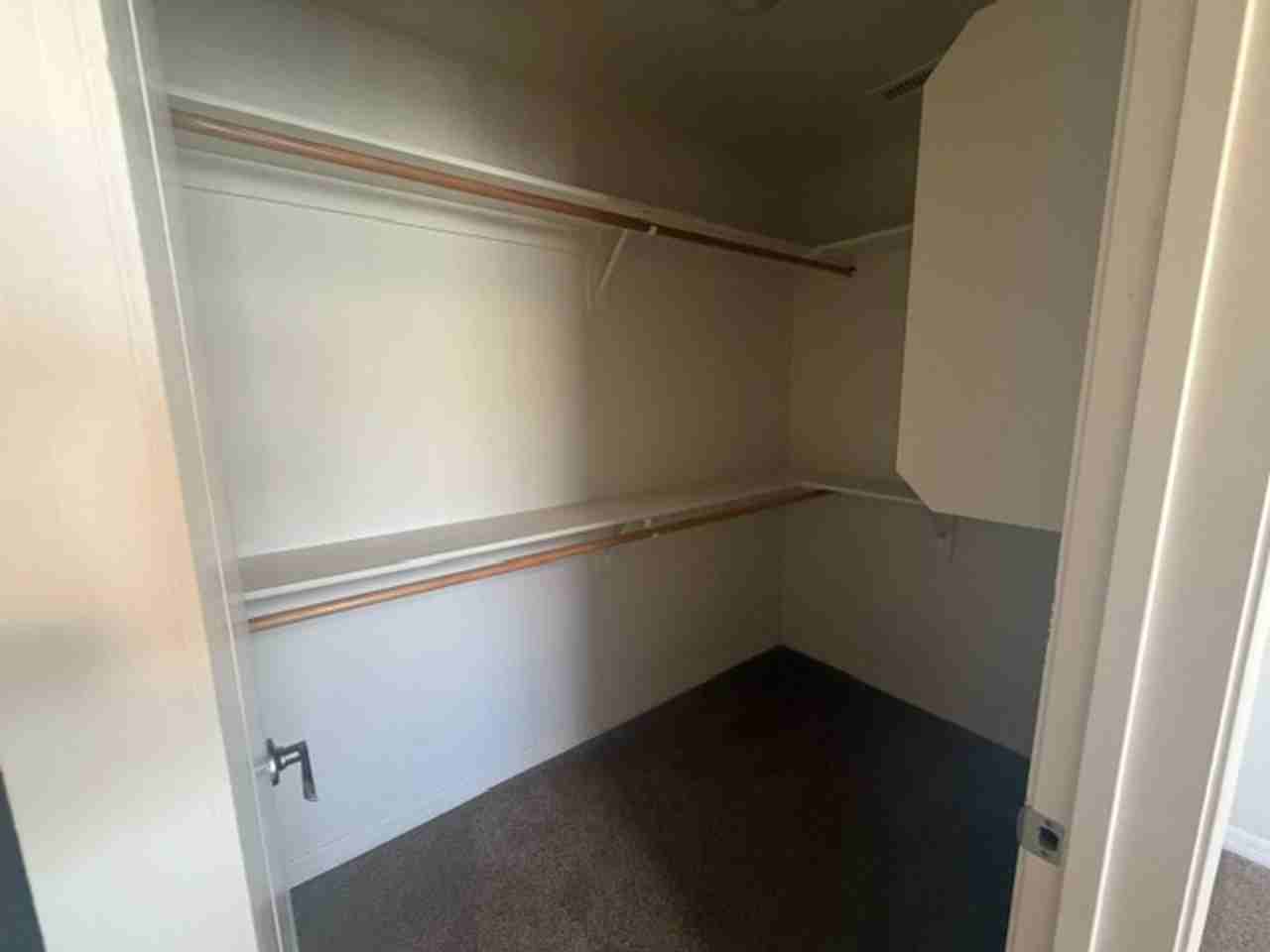 470 Serenity Ct - Photo 4 of 11