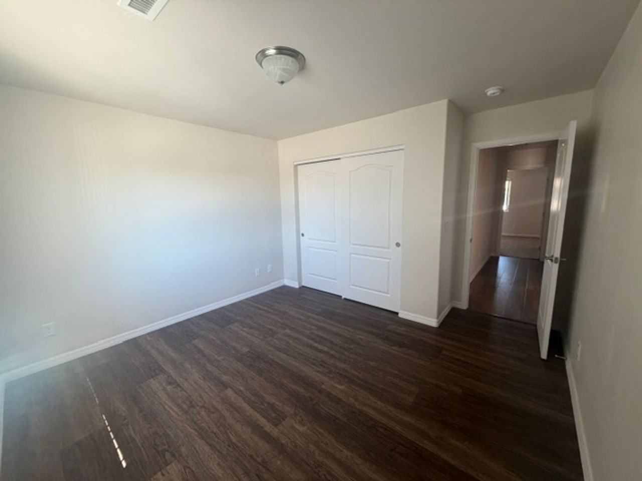 470 Serenity Ct - Photo 6 of 11