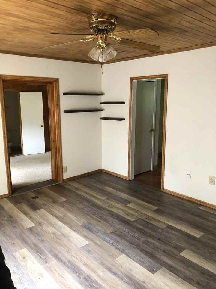 131 N Clark St - Photo 3 of 32