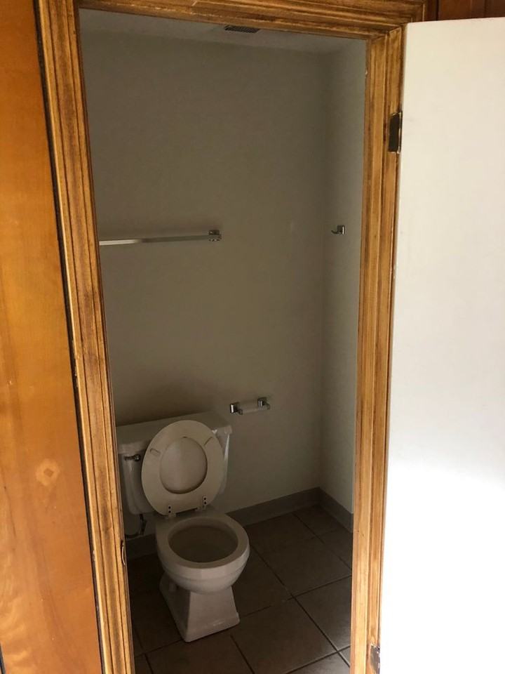131 N Clark St - Photo 7 of 32