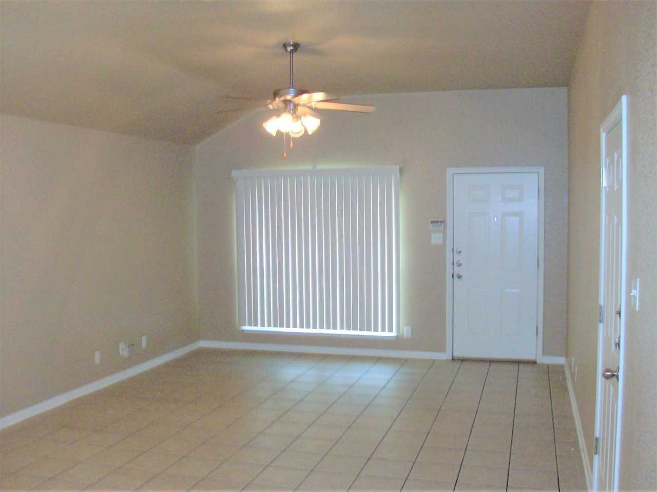 4903 Heather Ln Apt B - Photo 2 of 21