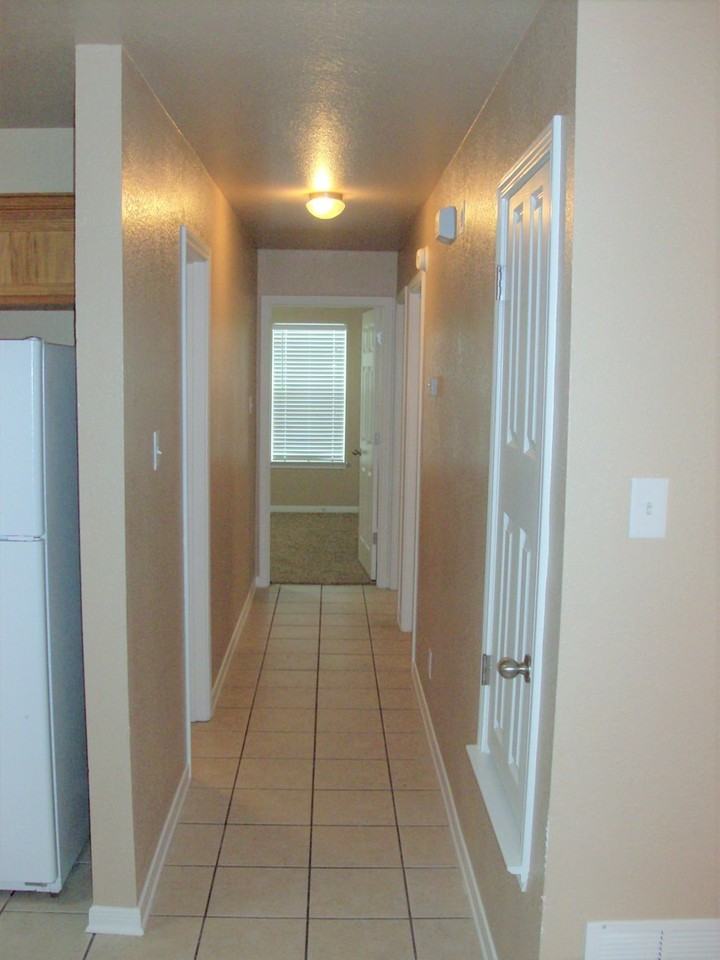 4903 Heather Ln Apt B - Photo 5 of 21