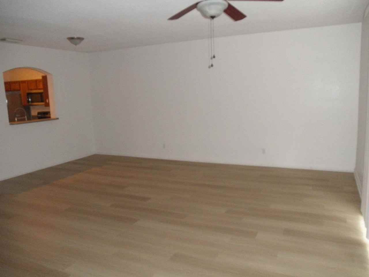 2205 Oakmont Dr - Photo 3 of 13