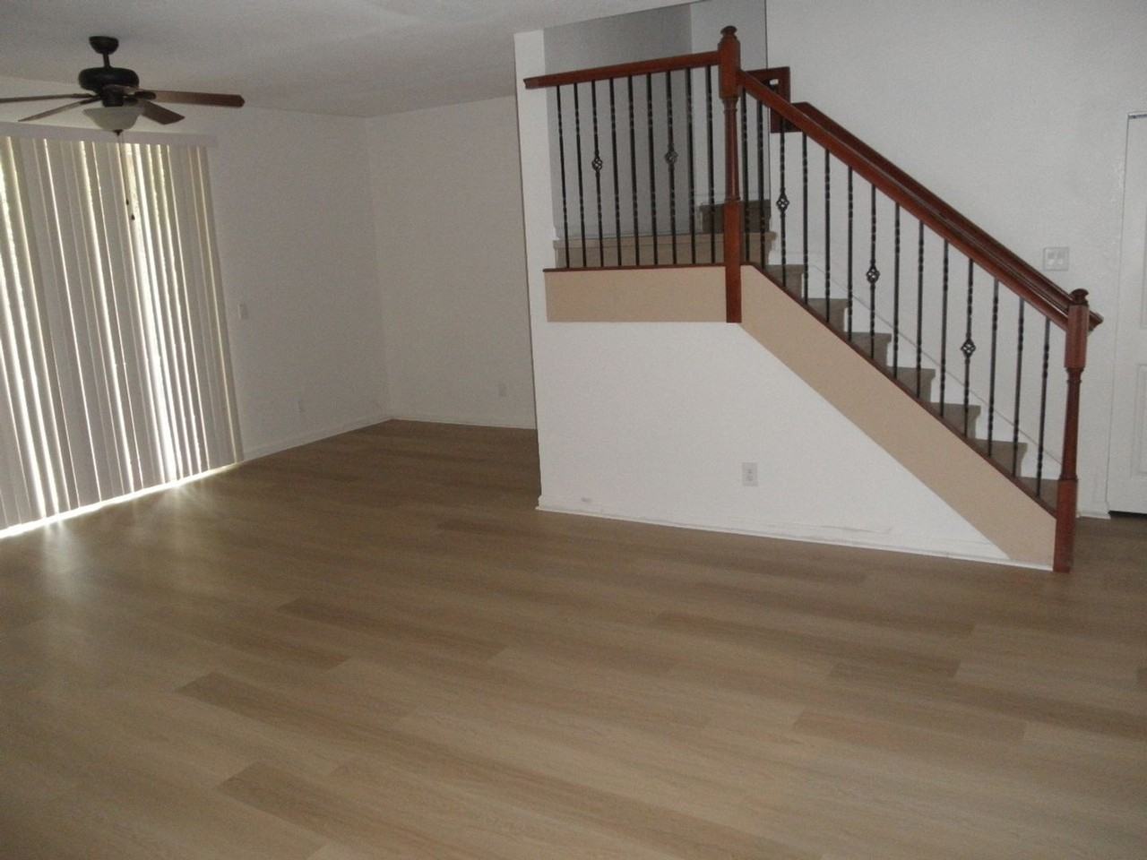 2205 Oakmont Dr - Photo 5 of 13