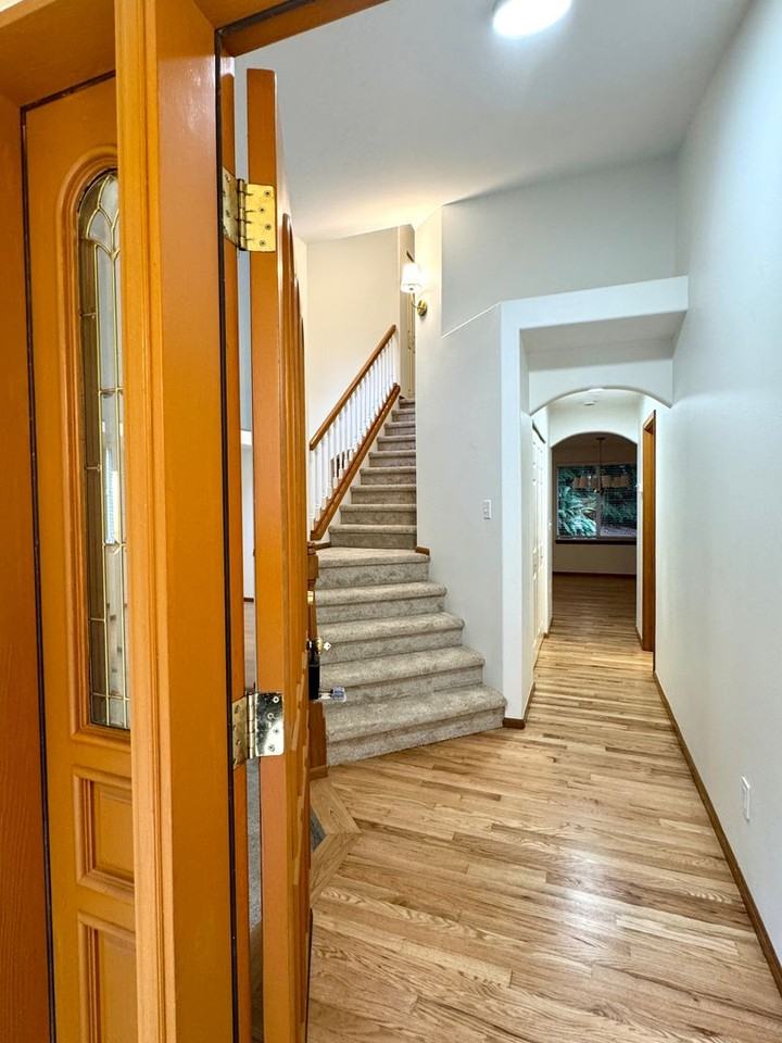 24275 Taree Dr Ne - Photo 3 of 38