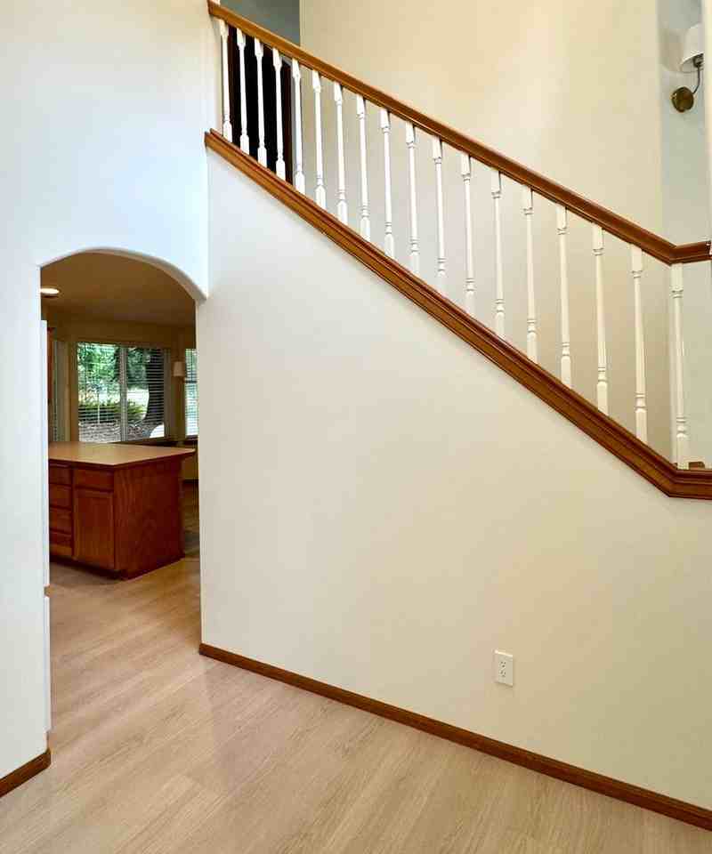 24275 Taree Dr Ne - Photo 4 of 38
