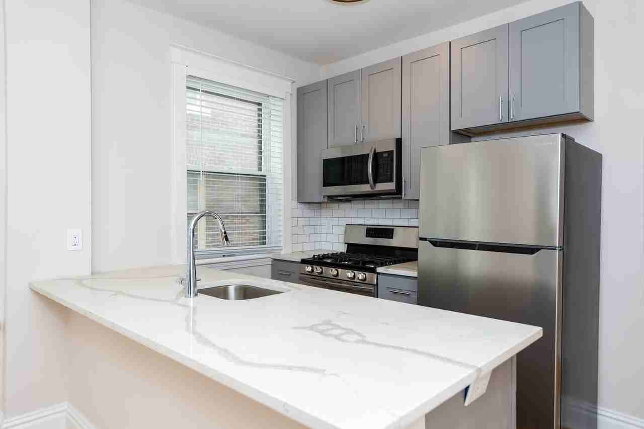 6528 BERTHOLD - Photo 2 of 14
