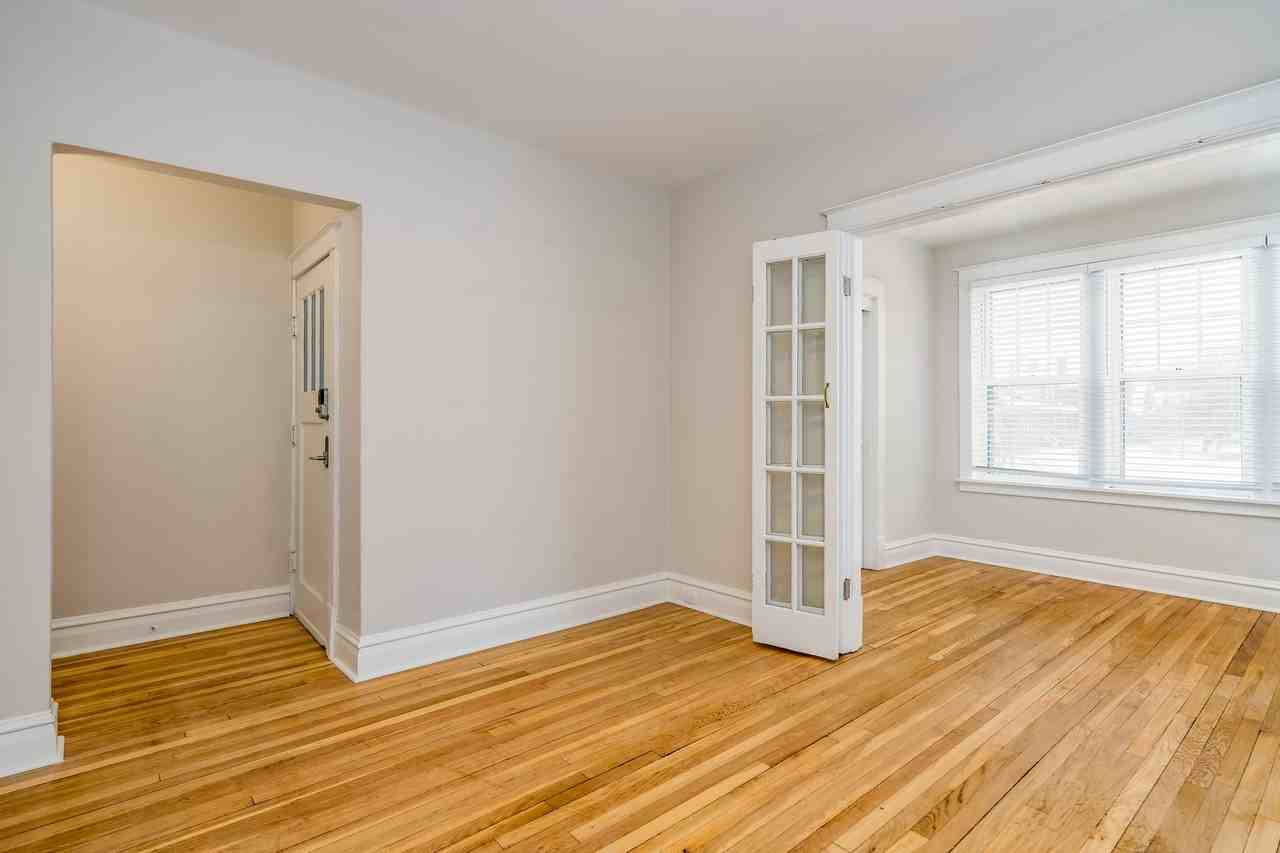 6528 BERTHOLD - Photo 5 of 14