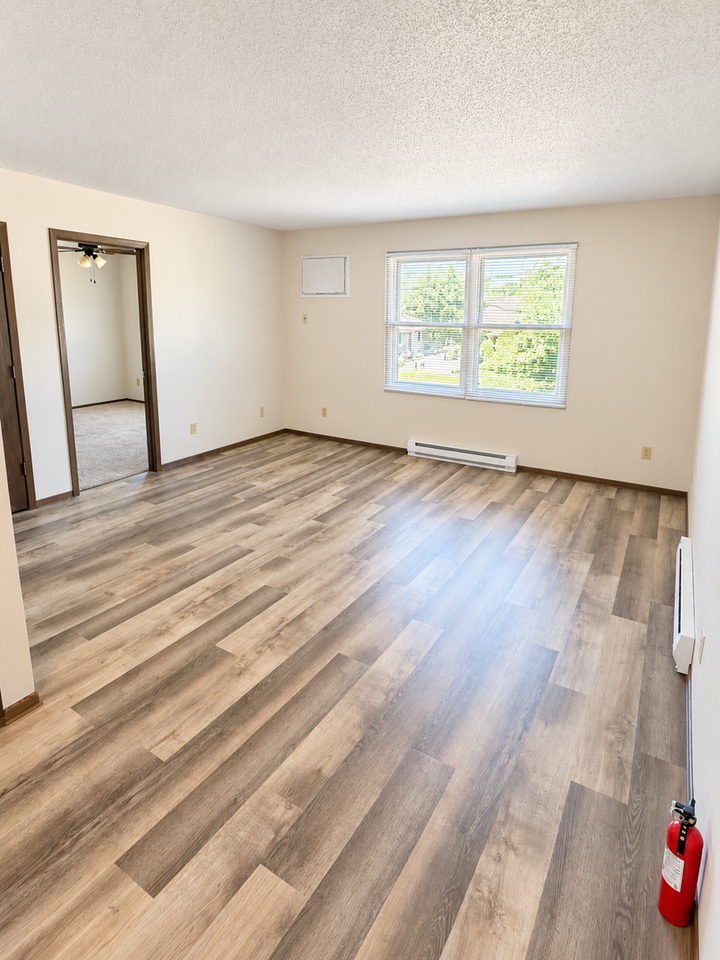 3215 Seymour Rd - Photo 3 of 6
