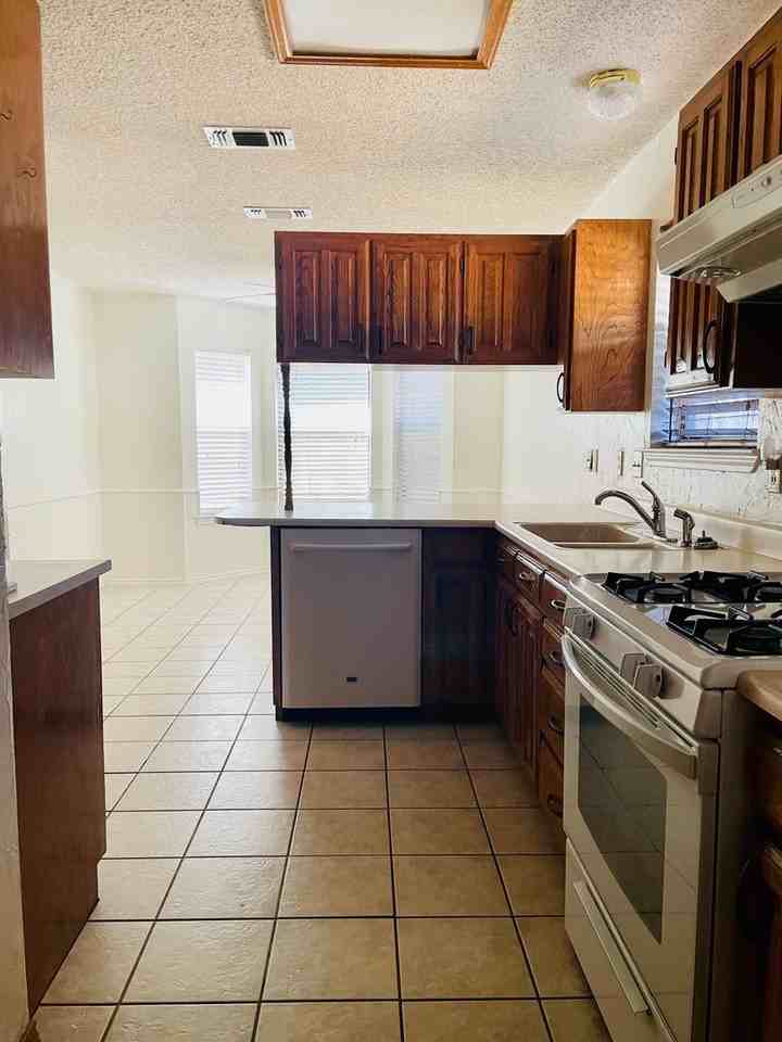 5845 Dearborn Rd - Photo 3 of 16