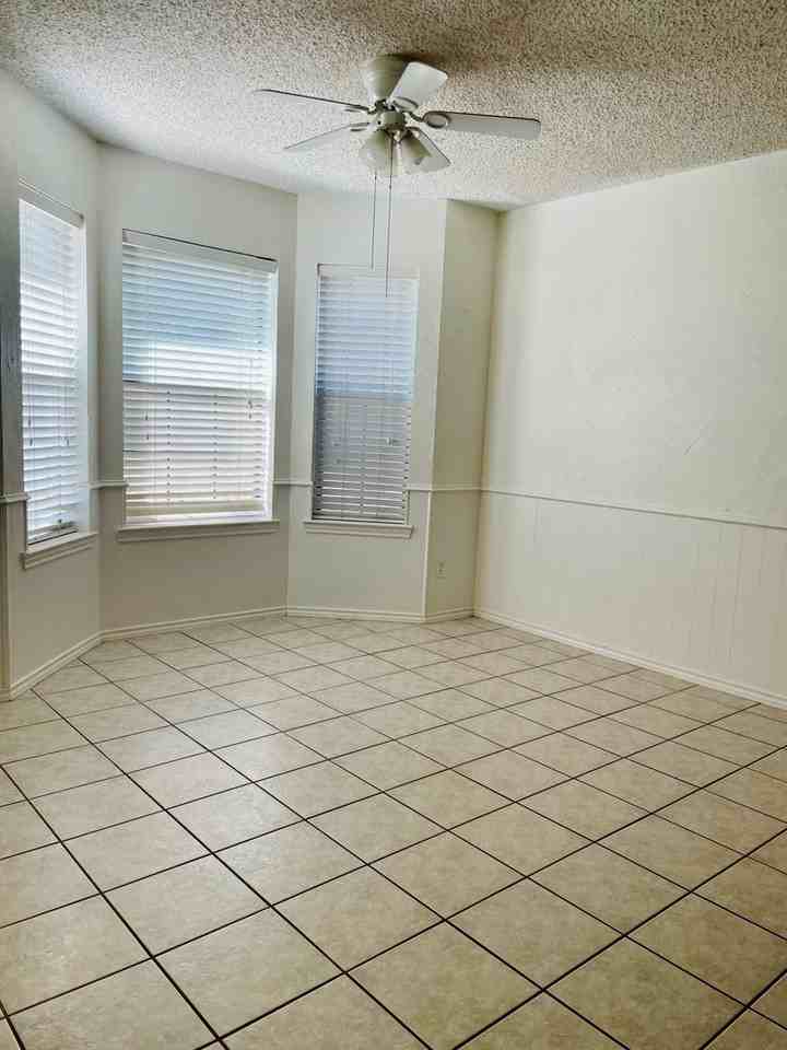 5845 Dearborn Rd - Photo 7 of 16
