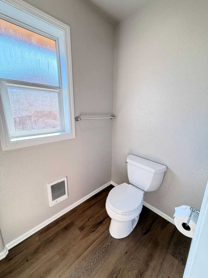 4107 Forsythia St - Photo 5 of 11