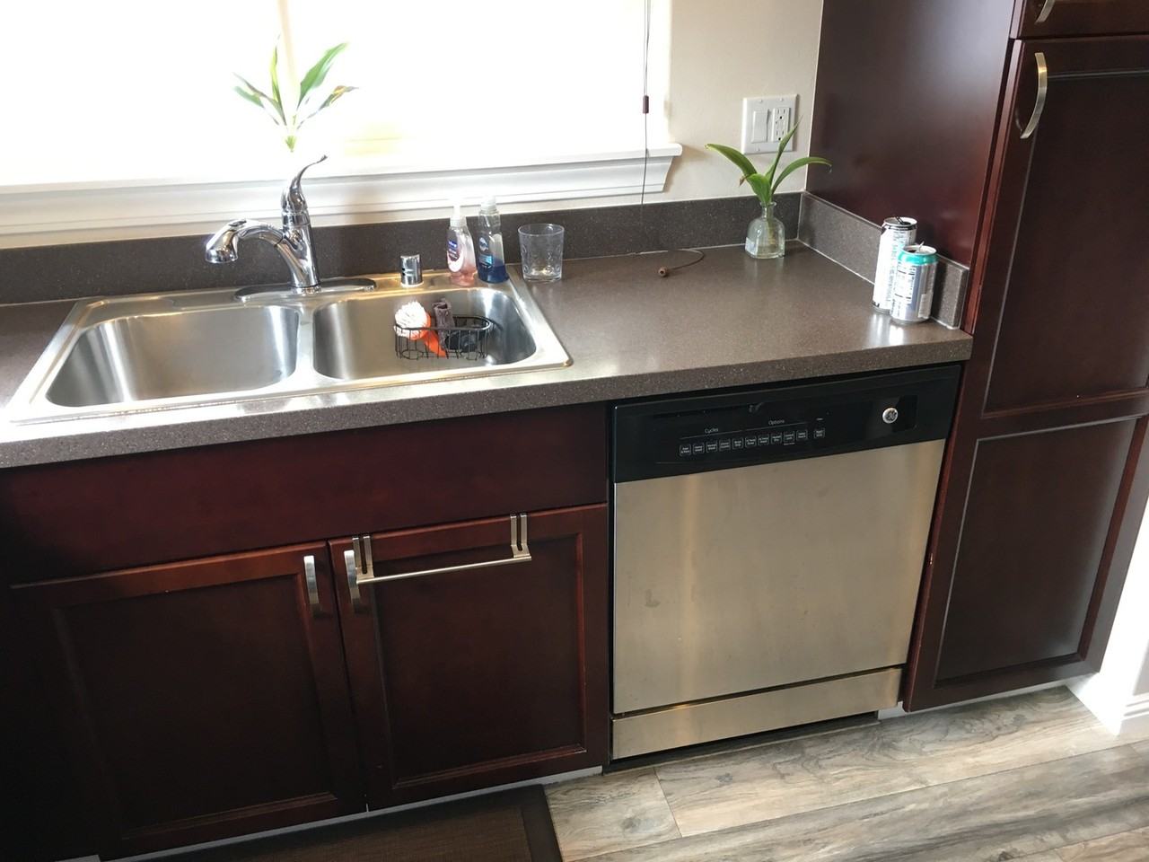 102 Meheu Cir - Photo 2 of 16