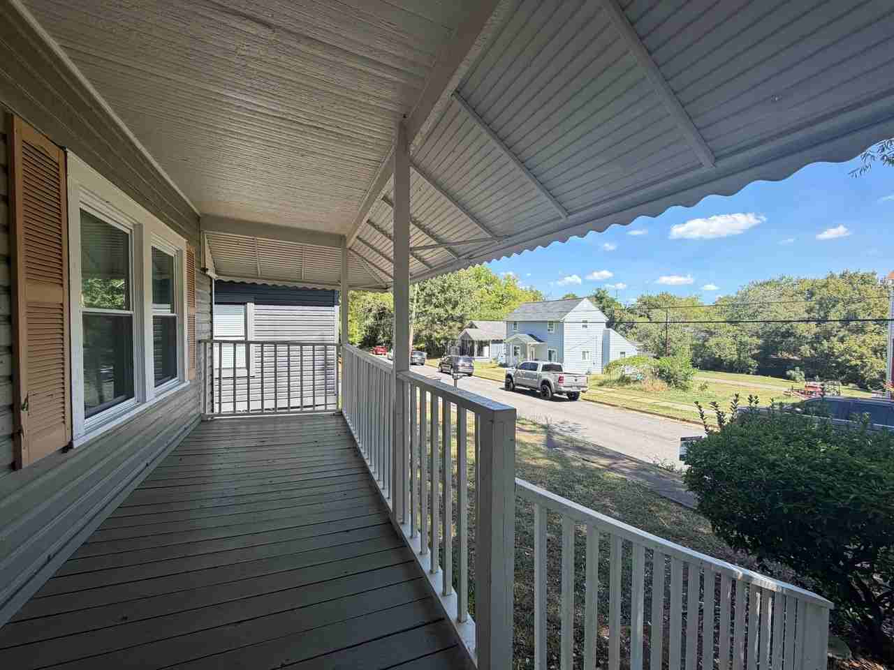 9 N Mclin St Sw - Photo 3 of 22