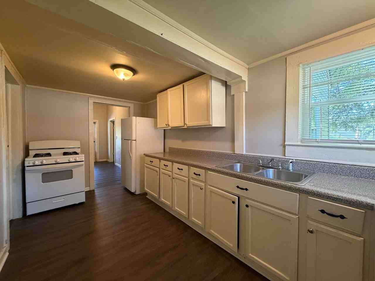 9 N Mclin St Sw - Photo 5 of 22