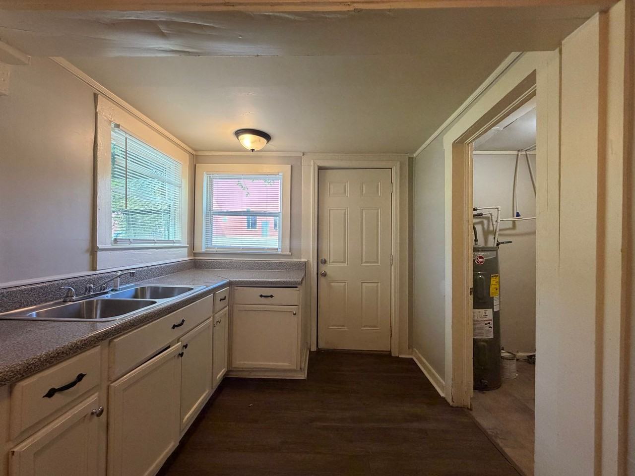 9 N Mclin St Sw - Photo 6 of 22