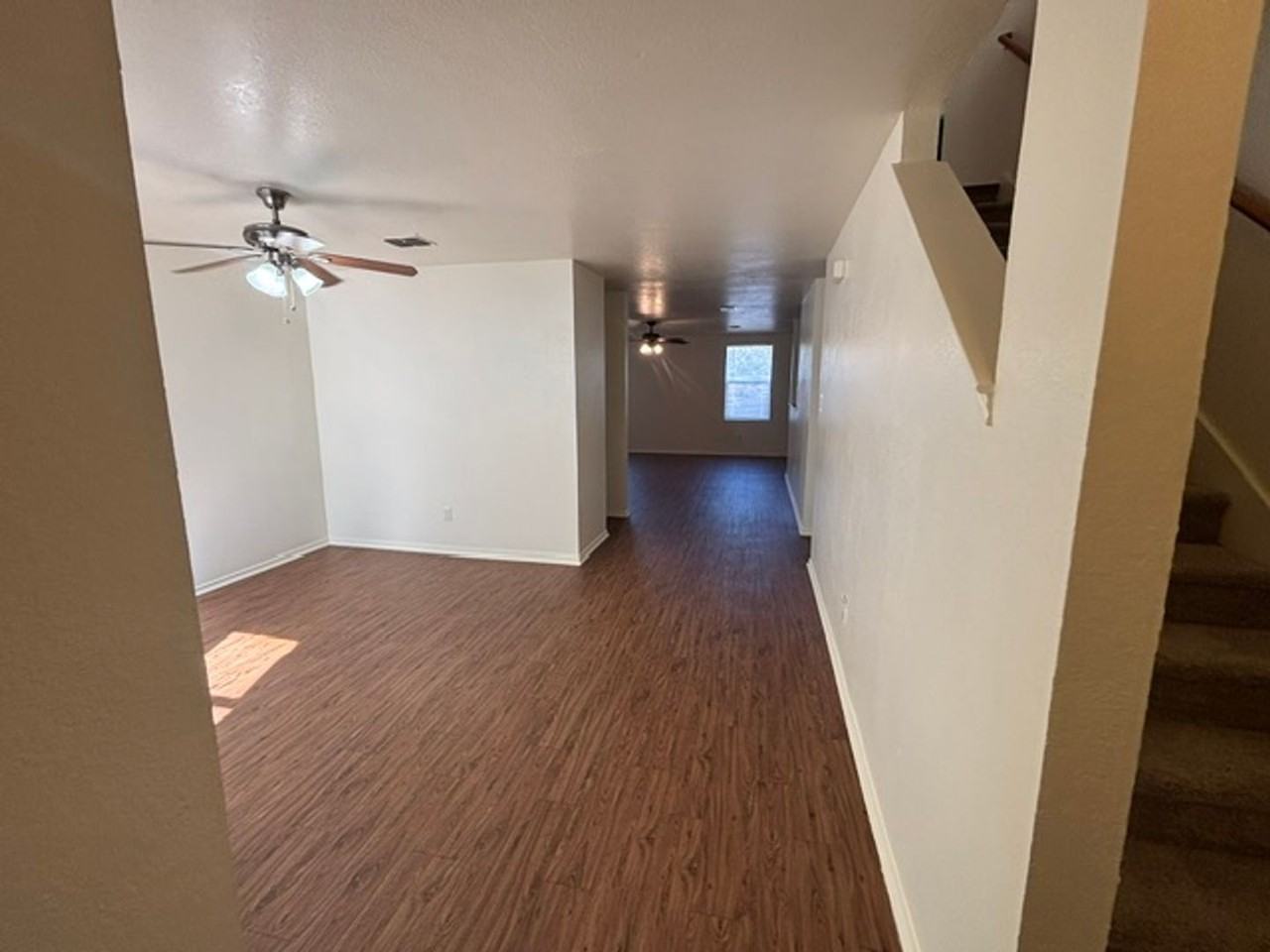 1424 Krista Dr - Photo 6 of 29