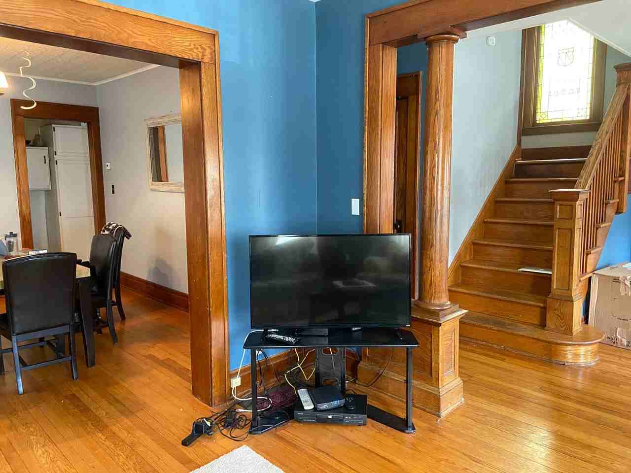 504 Bryant Ave - Photo 6 of 21