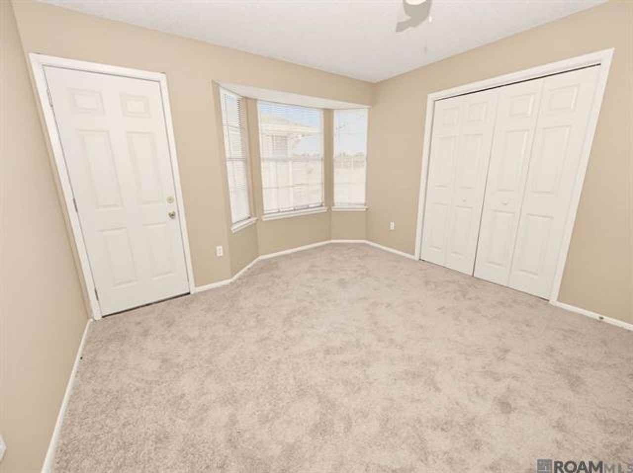 830 Meadow Glen Ave #A - Photo 5 of 12