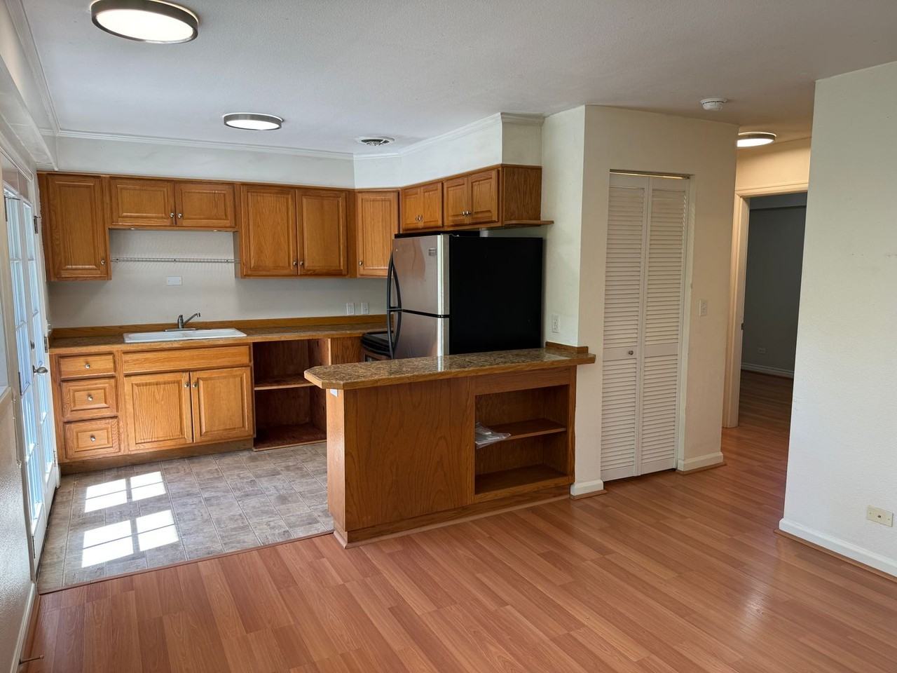 2082 W 14th Pl - Photo 7 of 25