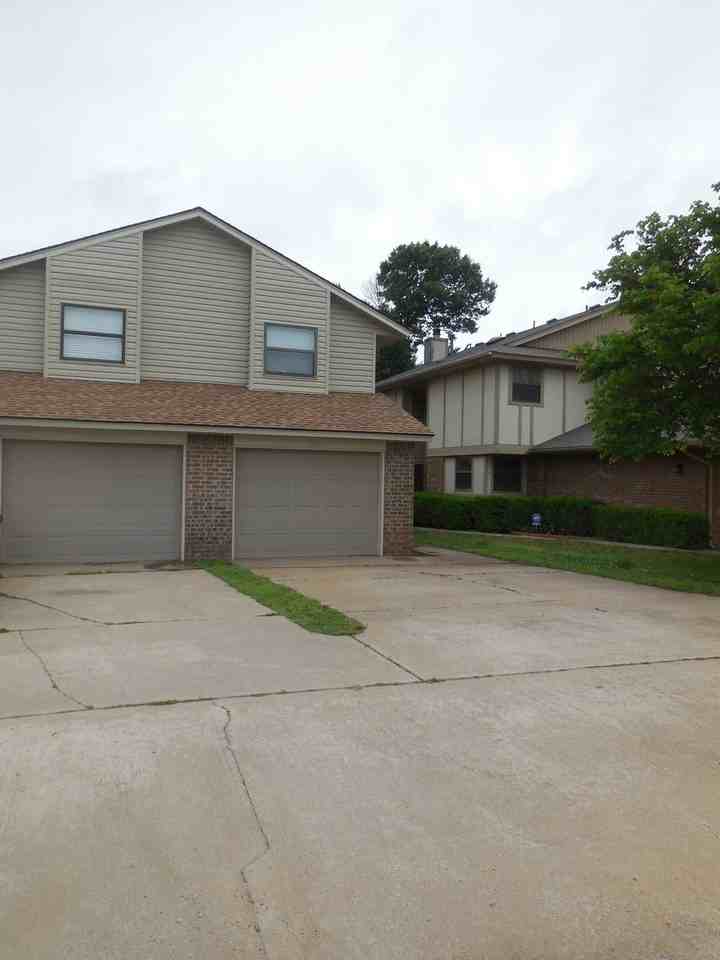 3114 Ridgecrest Ct - Photo 2 of 17