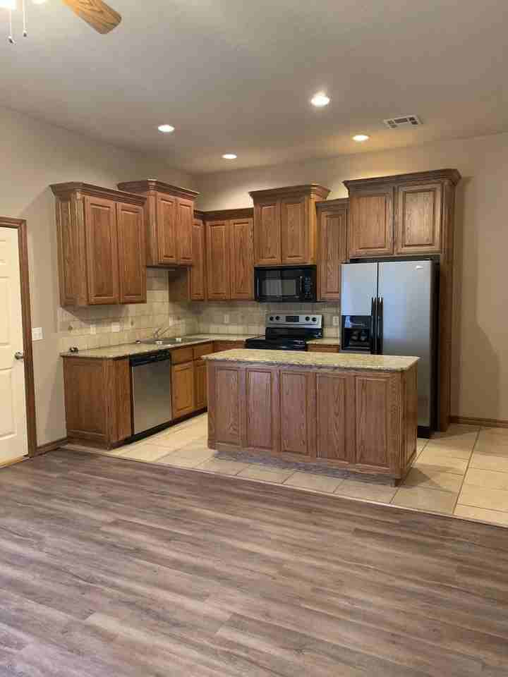 242 Woodbriar - Photo 2 of 20