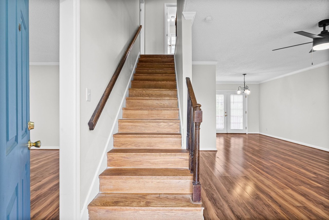 2166 Bauling Ln - Photo 3 of 25