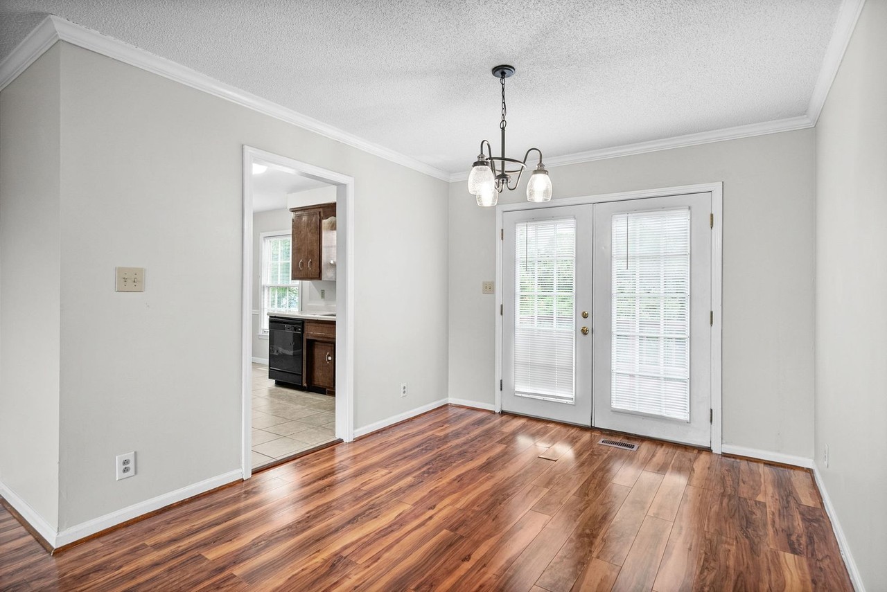 2166 Bauling Ln - Photo 6 of 25