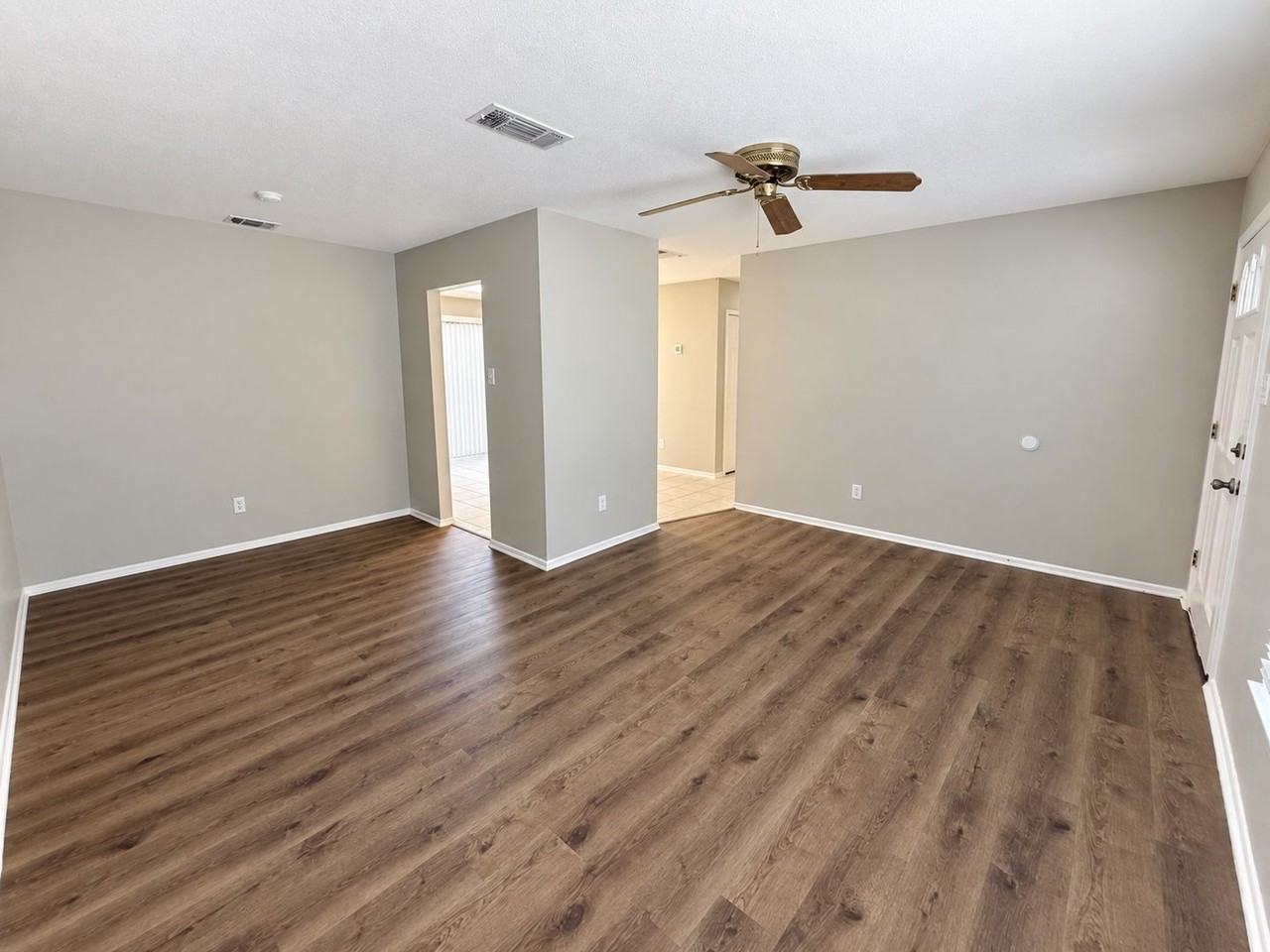 4815 Casa Corona St - Photo 5 of 19