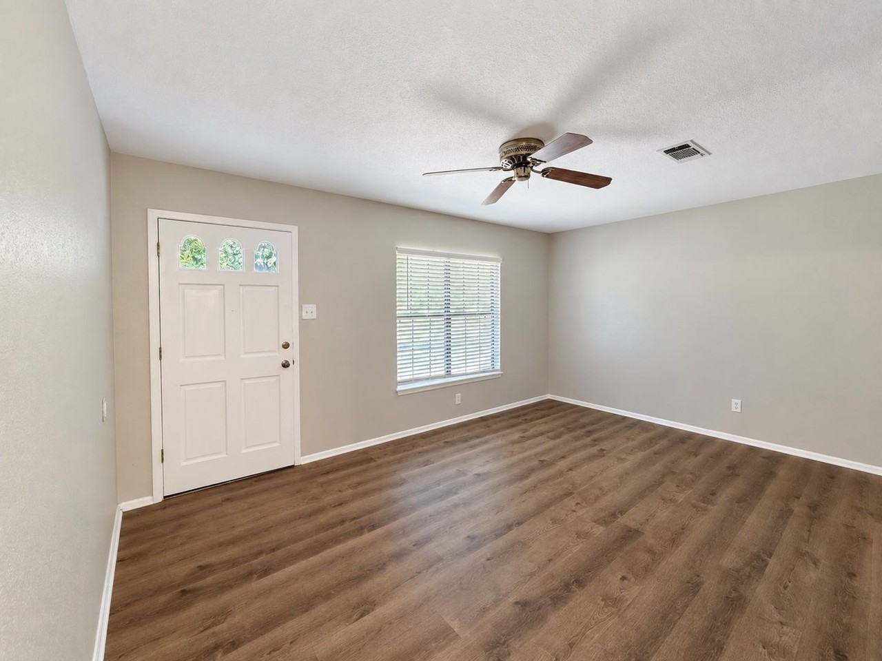 4815 Casa Corona St - Photo 7 of 19