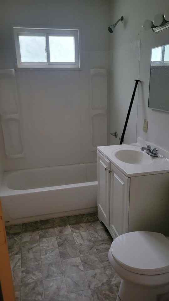 3377 Se Fremont St - Photo 5 of 6