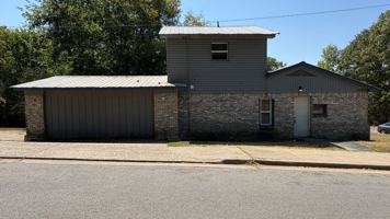 featured image of 4201 Holt St