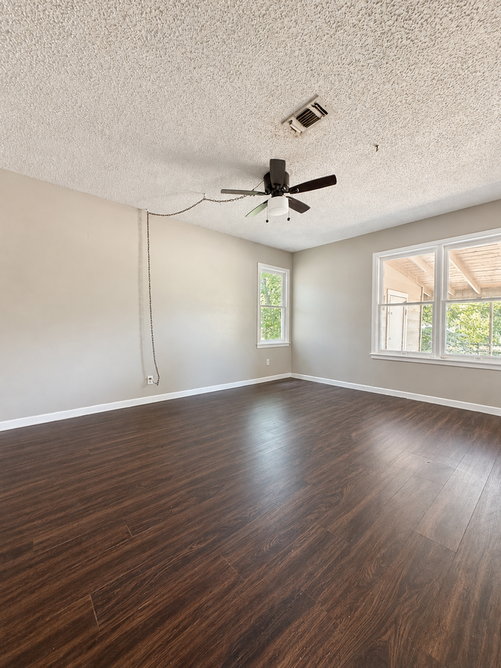 201 Paint Rock Rd - Photo 6 of 8