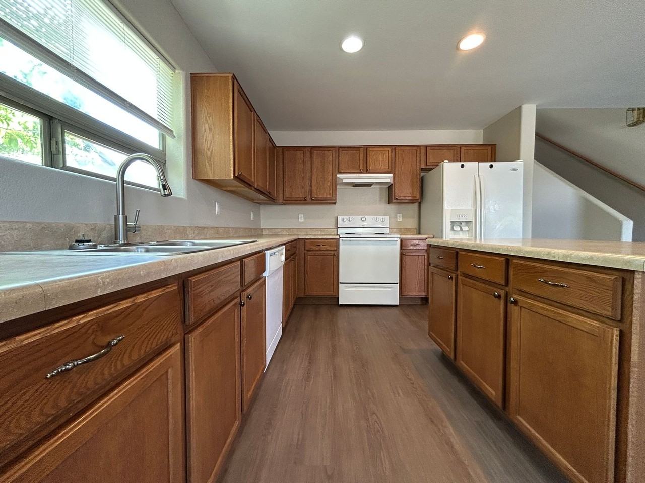 28937 N Coal Ave - Photo 4 of 29