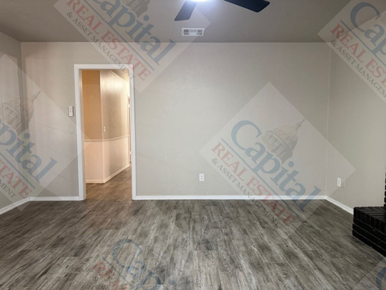4605 Nw 60th St - Photo 5 of 37