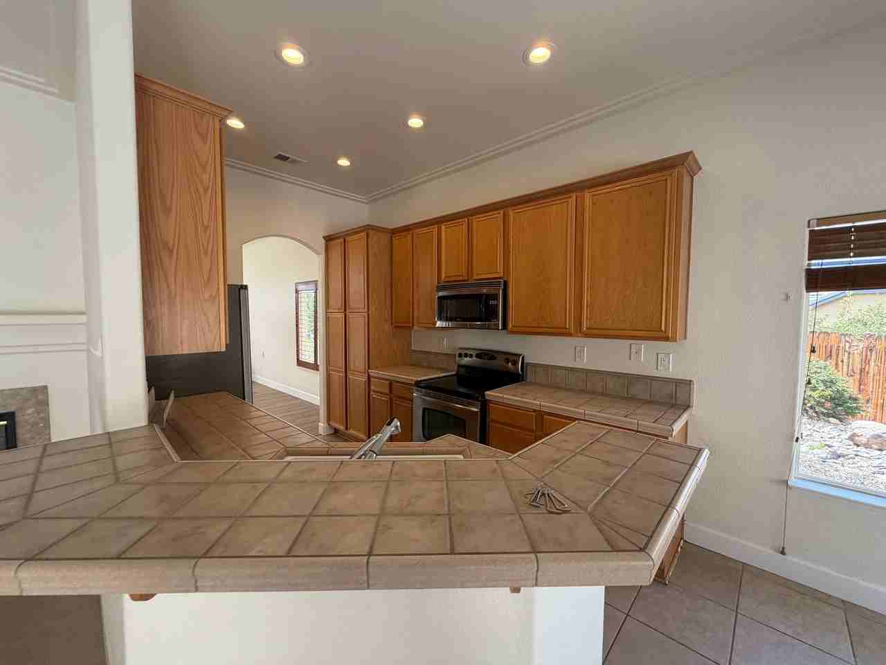 1174 University Ridge Dr - Photo 6 of 16