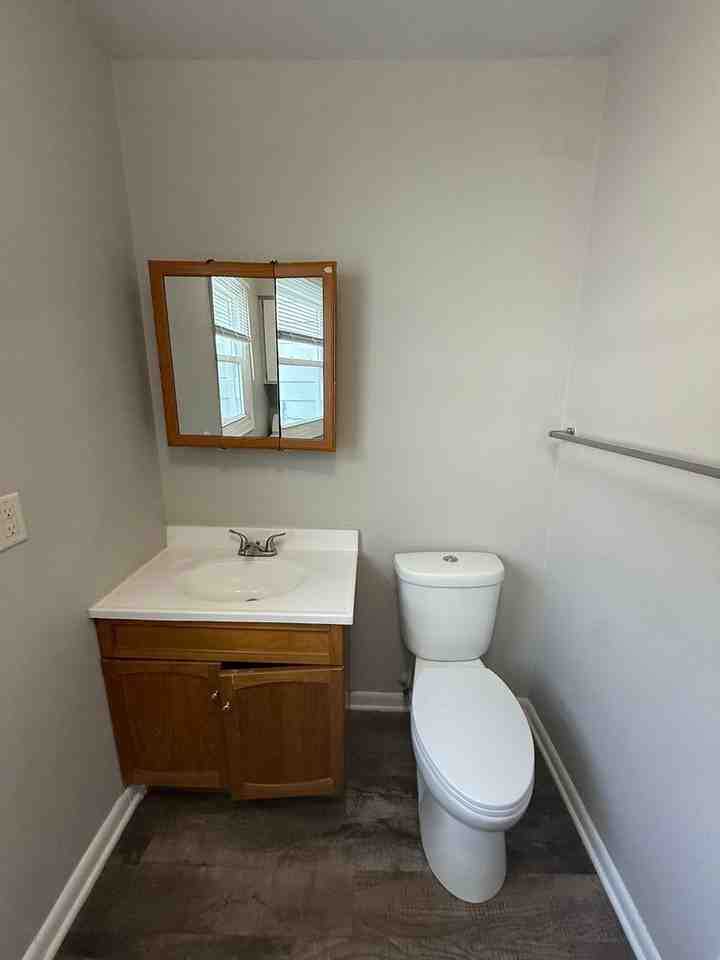 9612 Aboite Center Rd - Photo 7 of 16