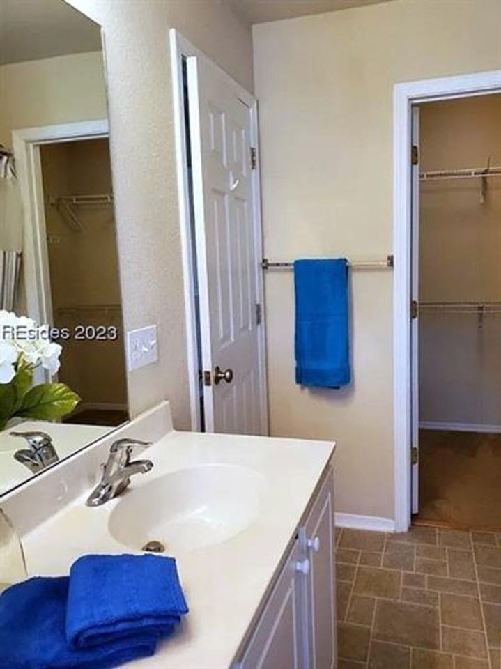 187 187 University Park Way - Photo 7 of 11