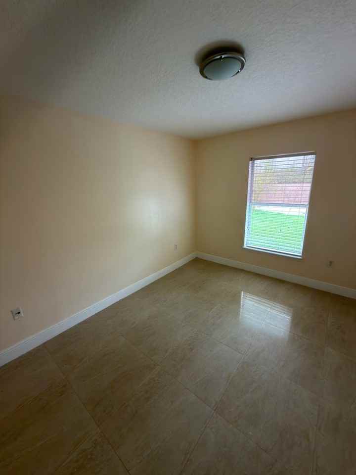 1376 Shelter Rock Rd - Photo 6 of 20