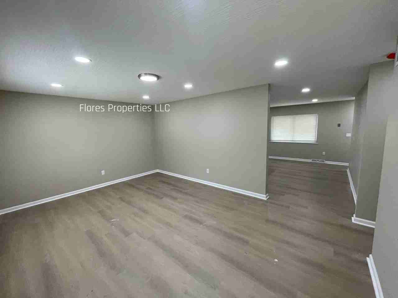 2561 Milverton Way - Photo 2 of 10