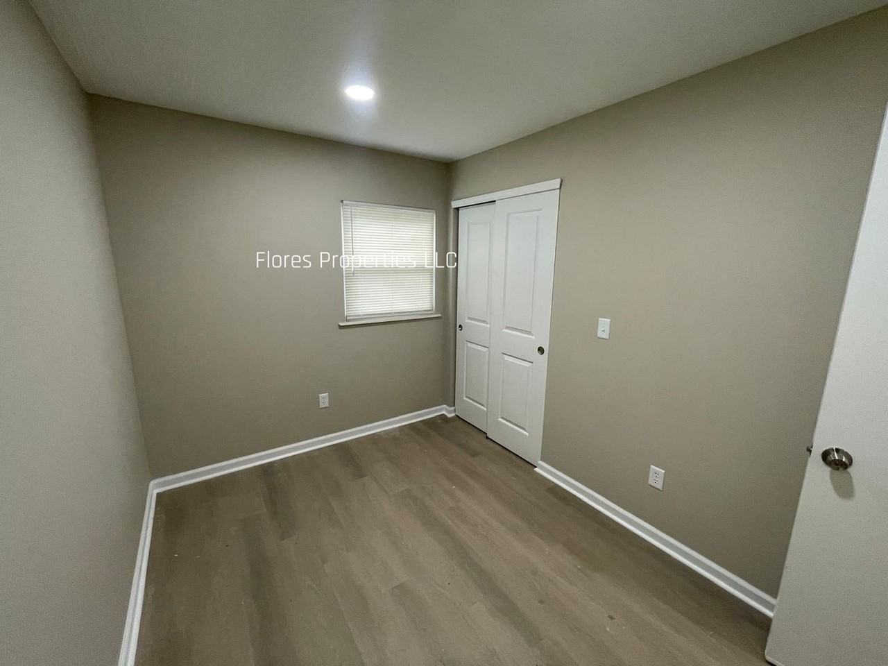 2561 Milverton Way - Photo 5 of 10