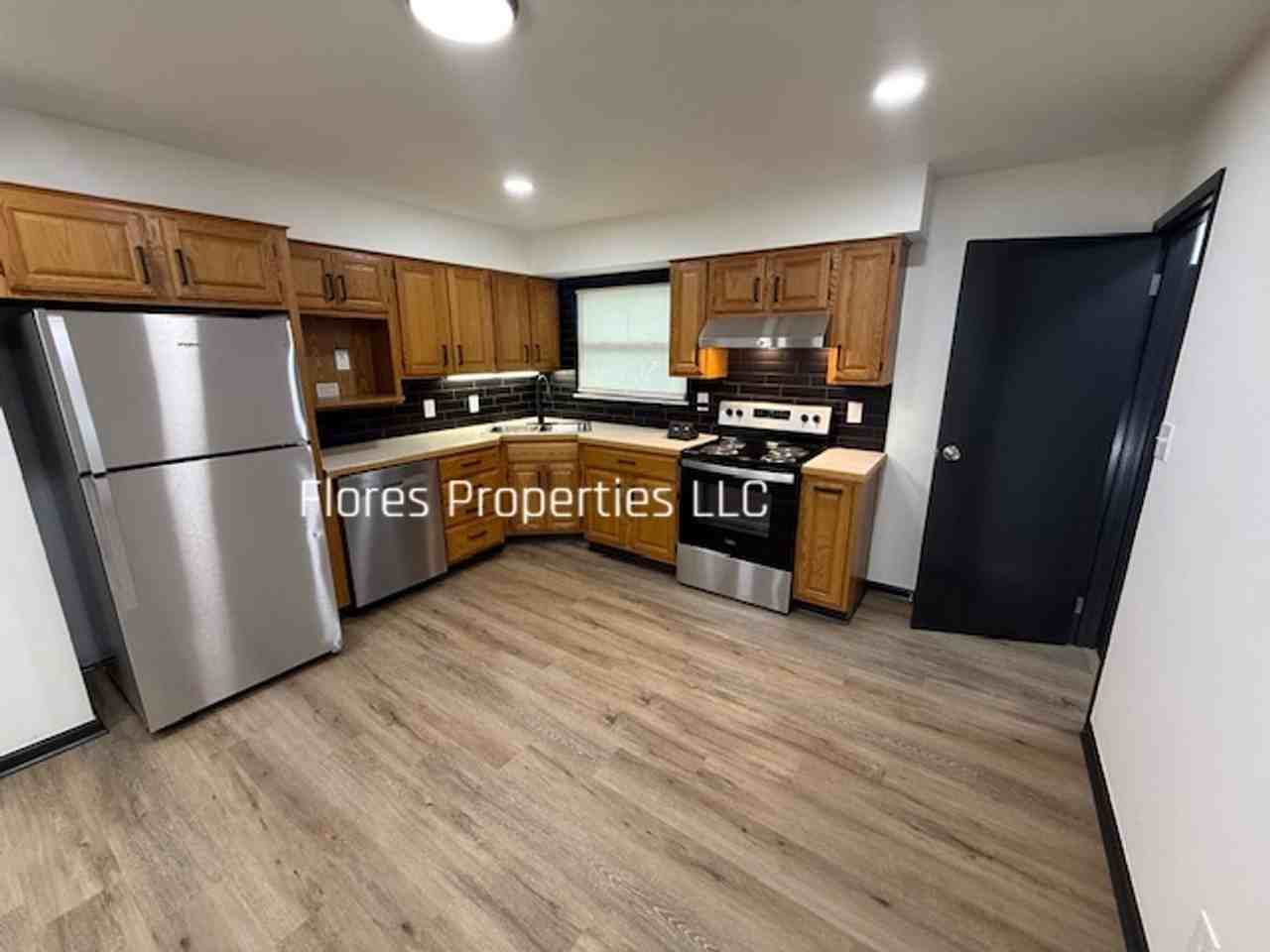 6406 Faircrest Rd - Photo 3 of 7