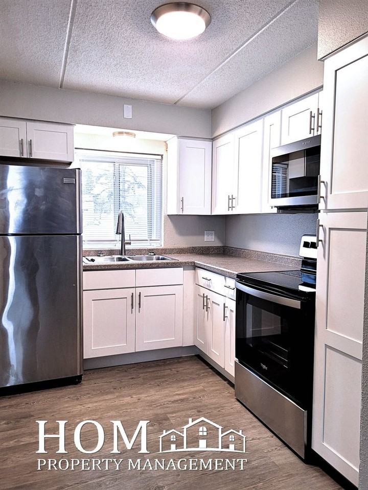 509 4th Street Northeast - Photo 6 of 23