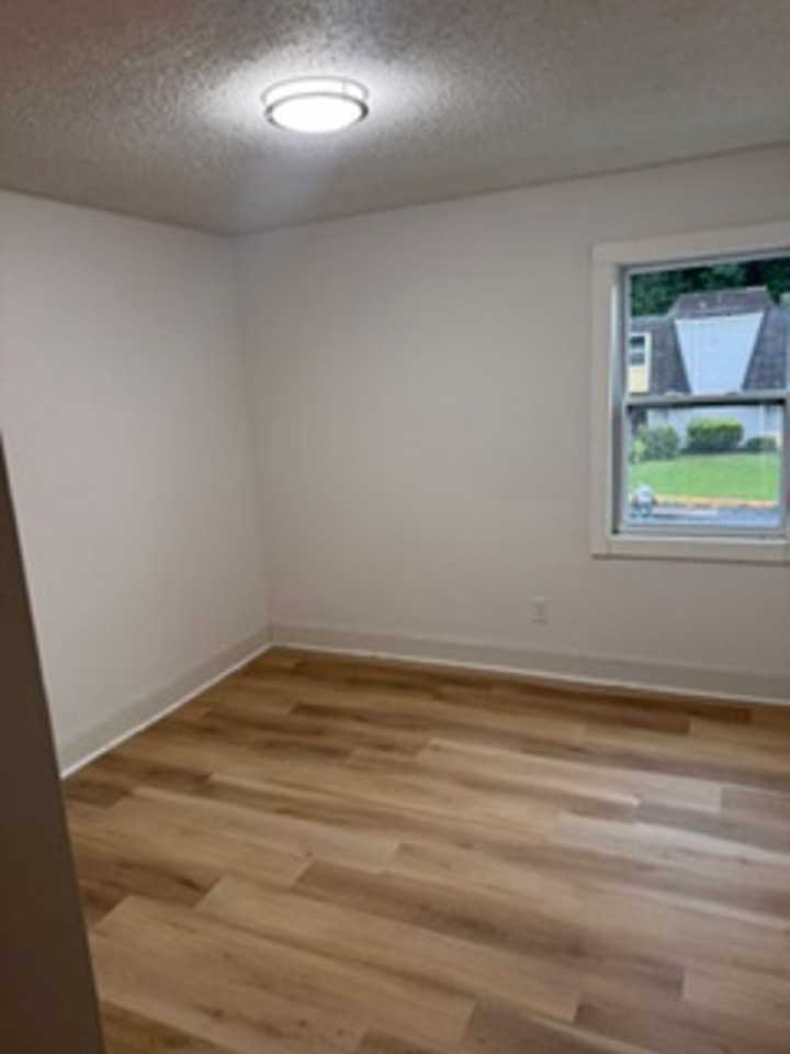 Welcome to Renaissance at Springdale – A Fresh Start in Modern Living - Photo 7 of 10